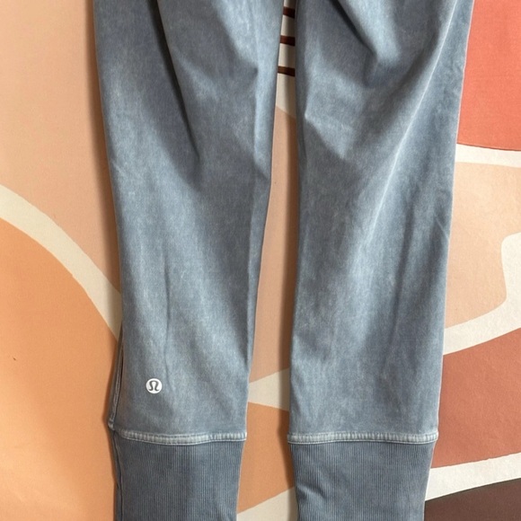 Lululemon Pants Women’s Size 4 Wunder Under Crop Washed Blue High Rise Leggings - Picture 3 of 7